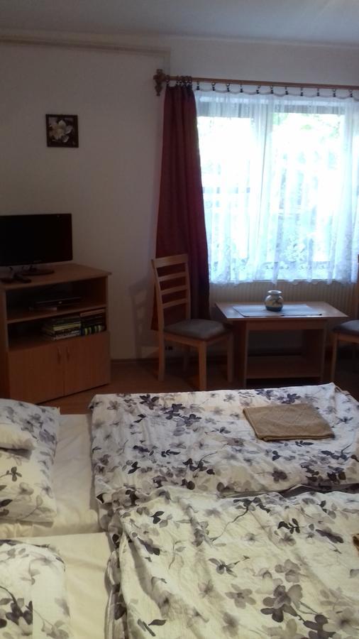 Kemences Vendeghaz Hotel Mikohaza Bagian luar foto