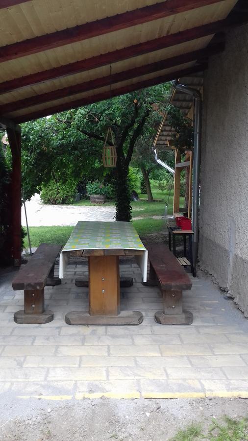 Kemences Vendeghaz Hotel Mikohaza Bagian luar foto